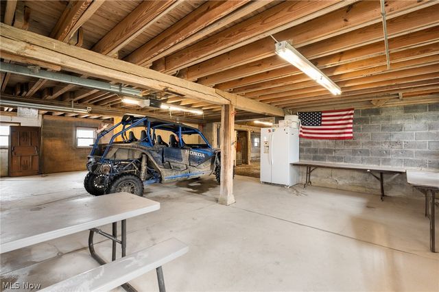 9455 Robinson Road, Chardon, OH 44024