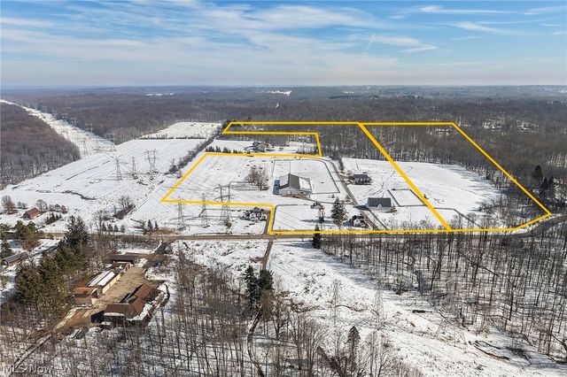 9455 Robinson Road, Chardon, OH 44024