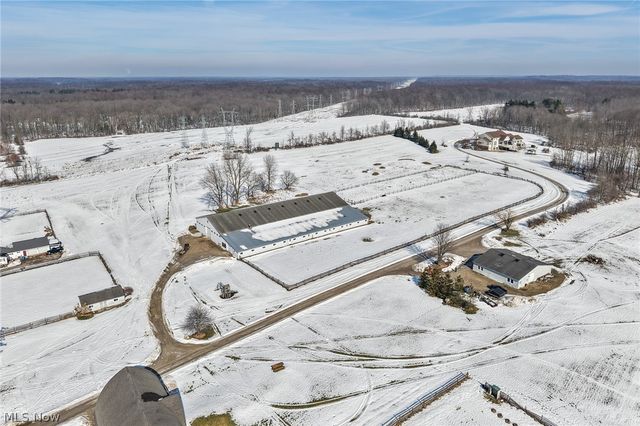 9455 Robinson Road, Chardon, OH 44024