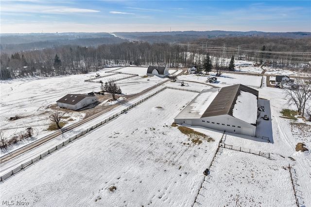 9455 Robinson Road, Chardon, OH 44024