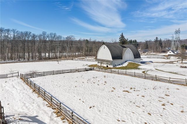 9455 Robinson Road, Chardon, OH 44024