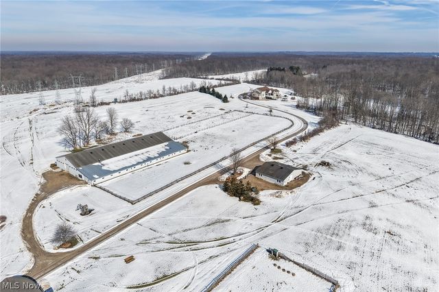 9455 Robinson Road, Chardon, OH 44024