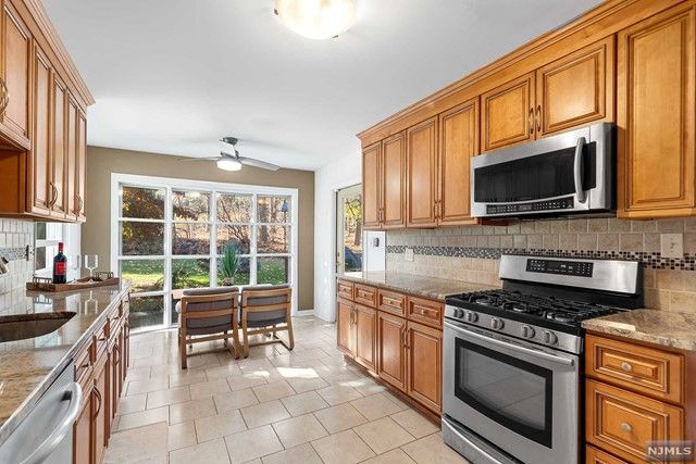 121 Overlook Drive, Woodcliff Lake, NJ 07677