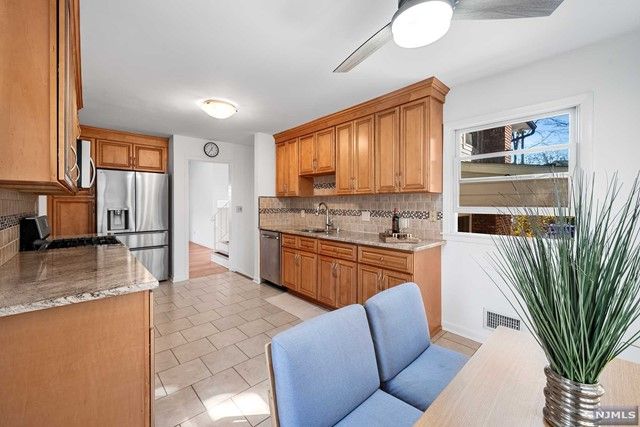 121 Overlook Drive, Woodcliff Lake, NJ 07677
