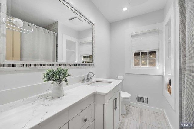 121 Overlook Drive, Woodcliff Lake, NJ 07677
