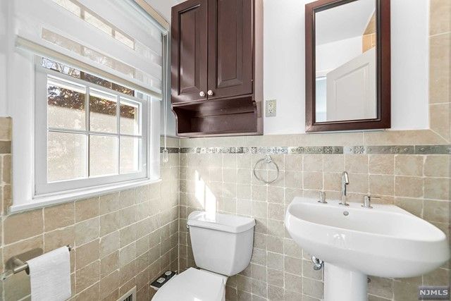 121 Overlook Drive, Woodcliff Lake, NJ 07677
