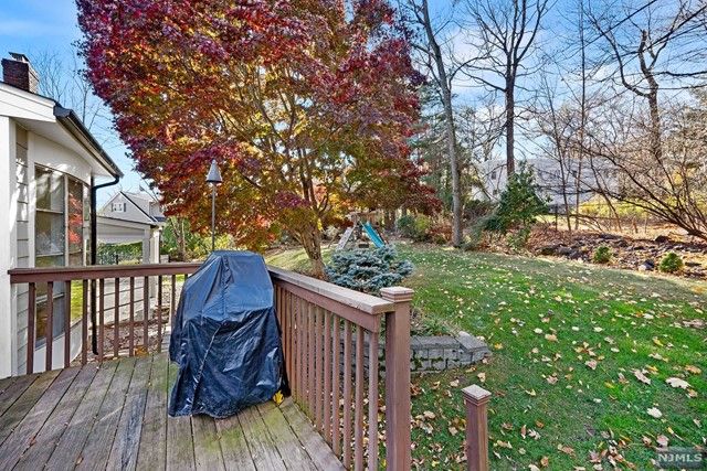 121 Overlook Drive, Woodcliff Lake, NJ 07677