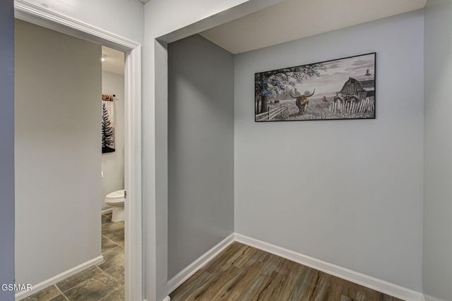 802 Crystal Br Way, Gatlinburg, TN 37738