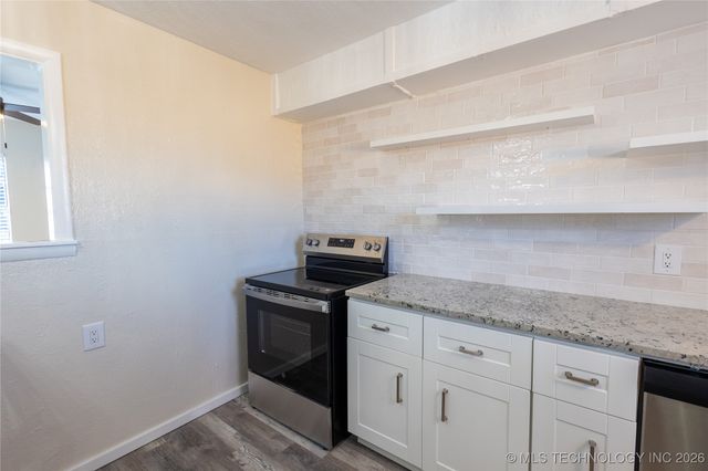 1012 W Tulsa, Sulphur, OK 73086