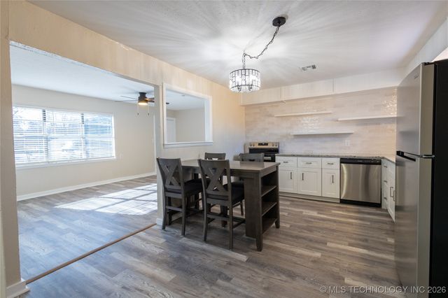 1012 W Tulsa, Sulphur, OK 73086