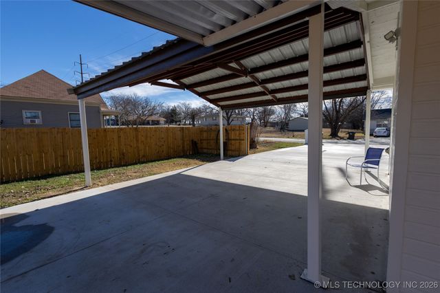 1012 W Tulsa, Sulphur, OK 73086