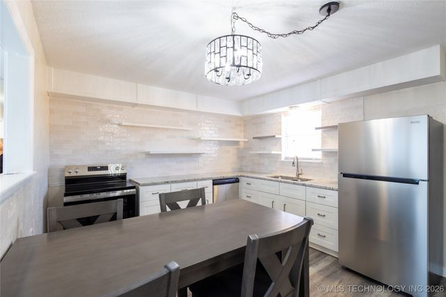 1012 W Tulsa, Sulphur, OK 73086