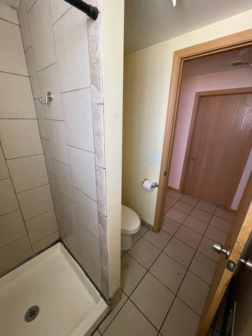 3653 W 71st Street, Chicago, IL 60629