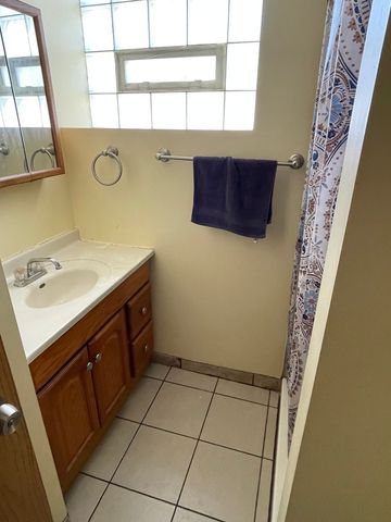 3653 W 71st Street, Chicago, IL 60629