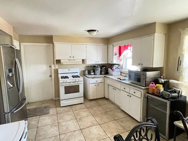 3653 W 71st Street, Chicago, IL 60629