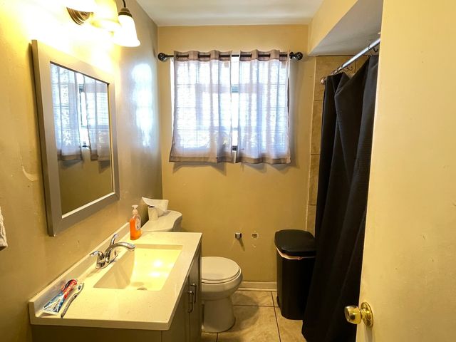 3653 W 71st Street, Chicago, IL 60629