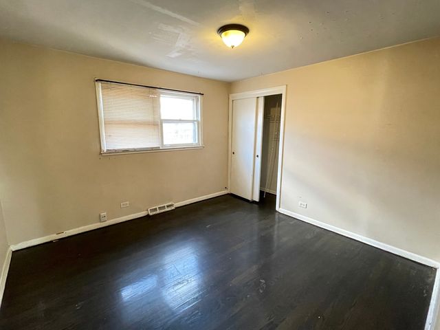3653 W 71st Street, Chicago, IL 60629