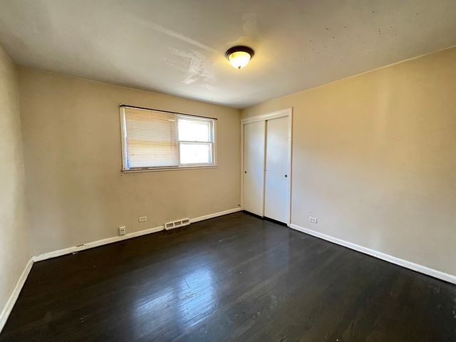 3653 W 71st Street, Chicago, IL 60629