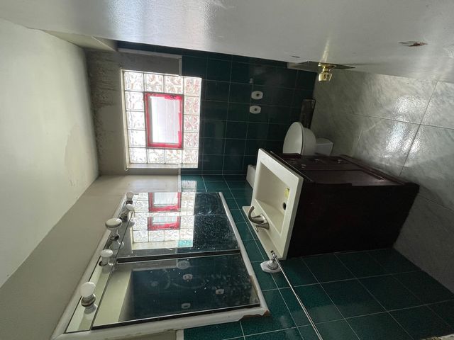 3653 W 71st Street, Chicago, IL 60629