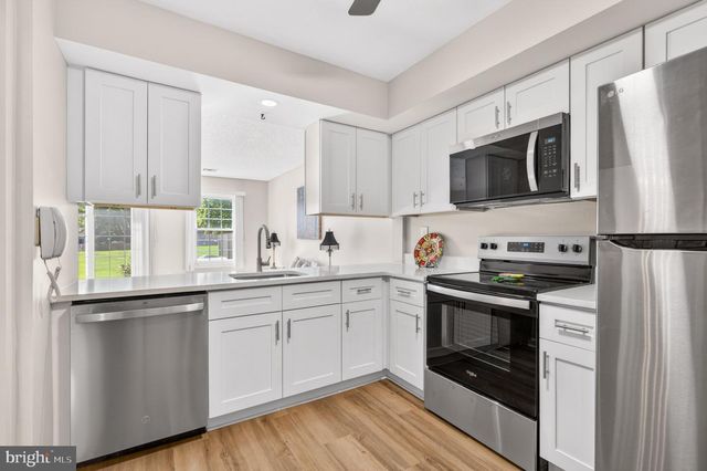 16 GOLDENROD CT, Trenton, NJ 08690