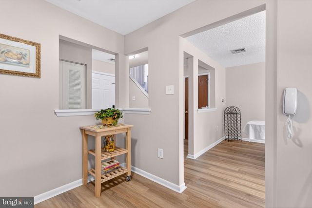 16 GOLDENROD CT, Trenton, NJ 08690