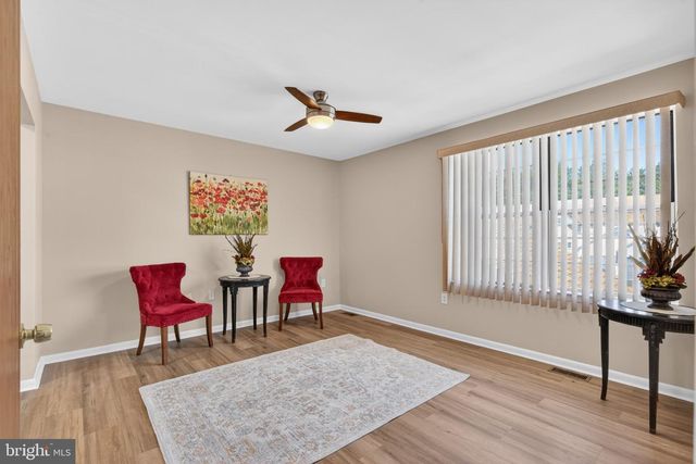 16 GOLDENROD CT, Trenton, NJ 08690