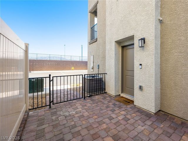 2669 Green Envy Avenue 258, North Las Vegas, NV 89086