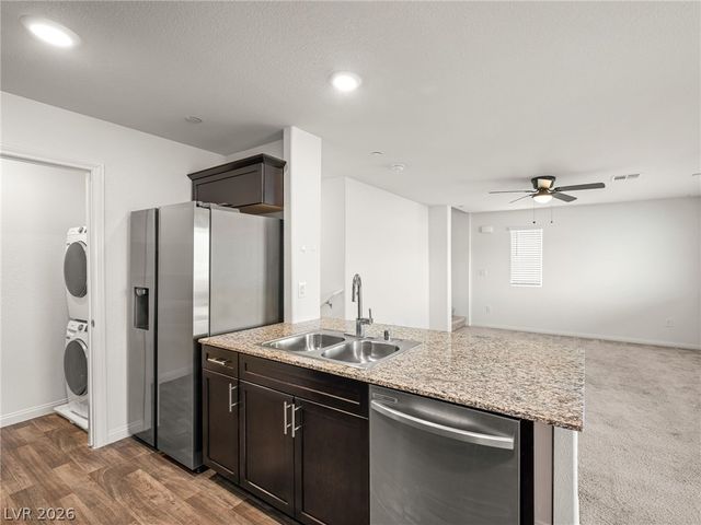 2669 Green Envy Avenue 258, North Las Vegas, NV 89086