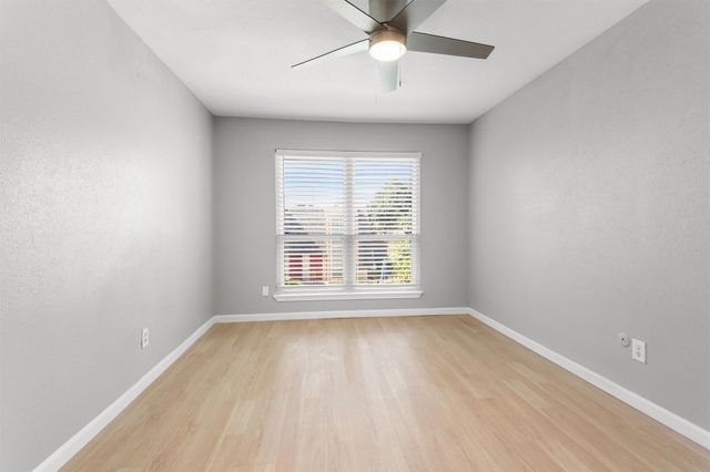 16120 Stuebner Airline Road 502, Spring, TX 77379