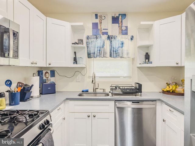 292 MACKINTOSH DR, Glen Burnie, MD 21061