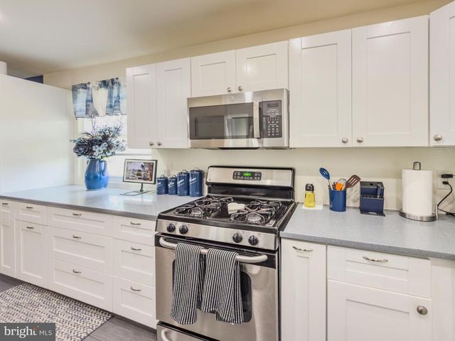292 MACKINTOSH DR, Glen Burnie, MD 21061