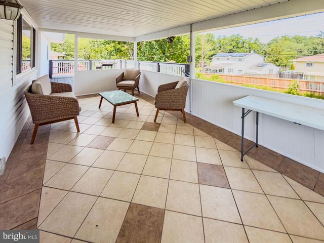 292 MACKINTOSH DR, Glen Burnie, MD 21061