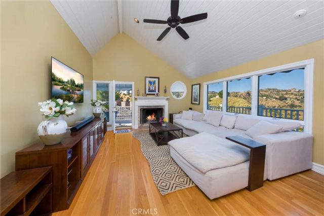 50 saddelbow, Bell Canyon, CA 91307