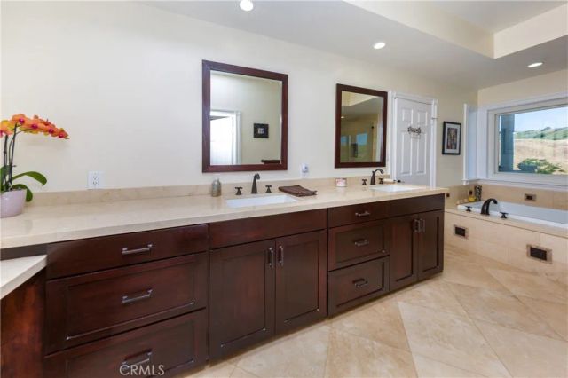 50 saddelbow, Bell Canyon, CA 91307