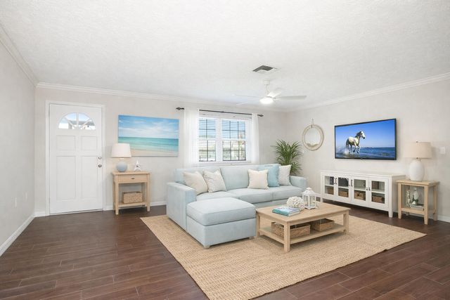 2315 NE 19th Court, Jensen Beach, FL 34957