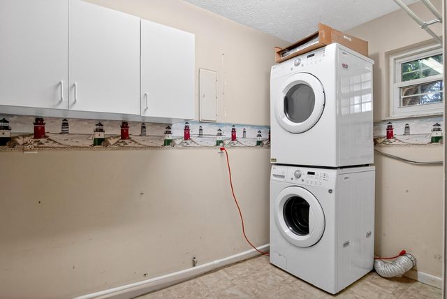 2315 NE 19th Court, Jensen Beach, FL 34957