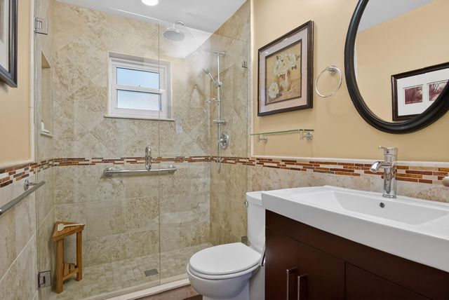 2315 NE 19th Court, Jensen Beach, FL 34957