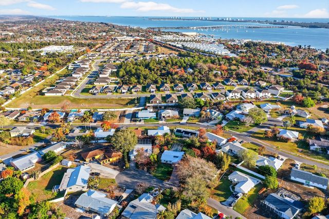 2315 NE 19th Court, Jensen Beach, FL 34957