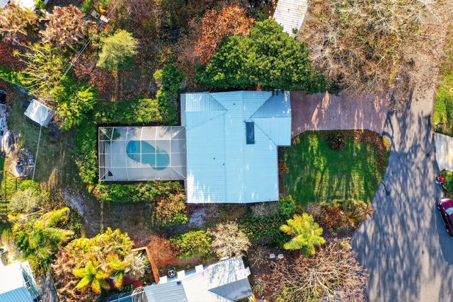 2315 NE 19th Court, Jensen Beach, FL 34957