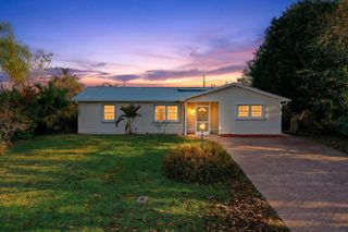 2315 NE 19th Court, Jensen Beach, FL 34957