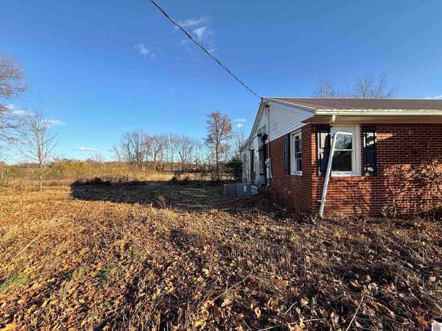 82 Ingleside Road, Kevil, KY 42053
