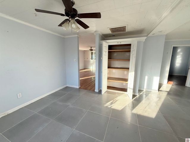 82 Ingleside Road, Kevil, KY 42053