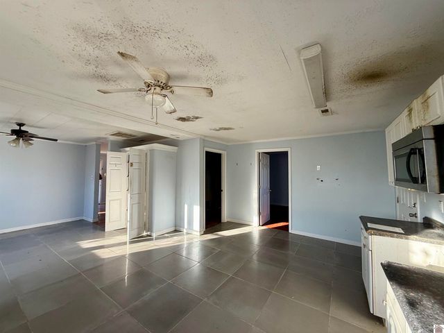 82 Ingleside Road, Kevil, KY 42053