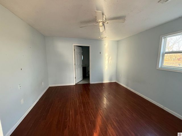 82 Ingleside Road, Kevil, KY 42053