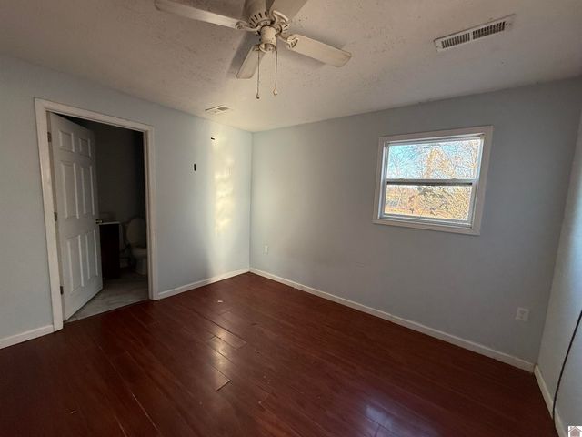 82 Ingleside Road, Kevil, KY 42053