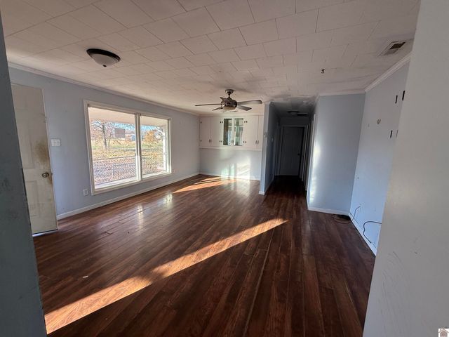 82 Ingleside Road, Kevil, KY 42053