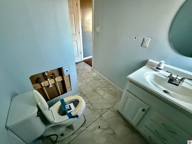 82 Ingleside Road, Kevil, KY 42053