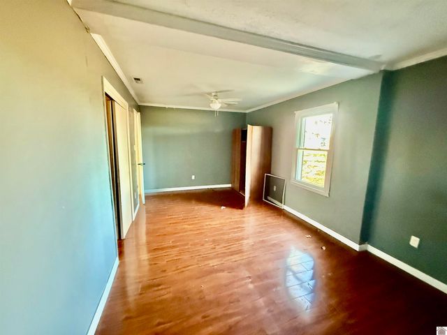 82 Ingleside Road, Kevil, KY 42053