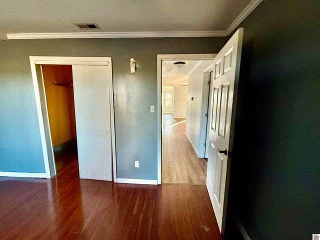 82 Ingleside Road, Kevil, KY 42053