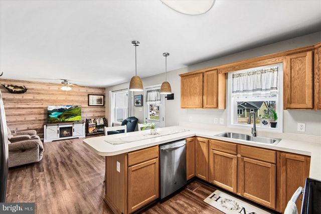 1223 SHORE DR, Colonial Beach, VA 22443